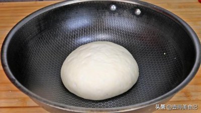 ​教你自己做面包的方法，不用烤箱不加黄油，简单又营养真香