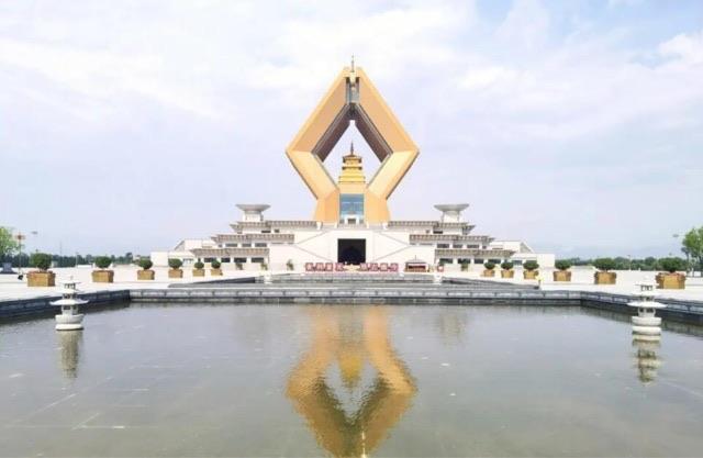 旅游国内有哪些香火旺盛的寺庙（最受信徒膜拜的十大寺庙）  1