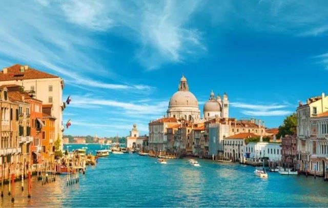 旅游全世界最美的十大景点（全球最受欢迎的热门旅游地）  4