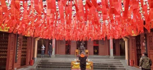 旅游杭州灵隐寺最灵的寺庙（杭州的灵隐寺位置在哪里）  4