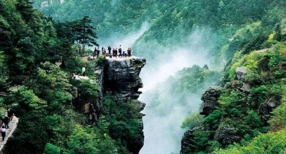 旅游庐山是避暑的好地方吗（庐山为什么不是五岳之一）  2