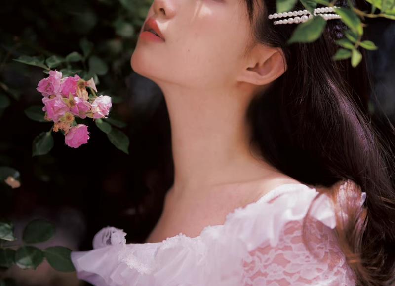 以为自己遇到真爱，没想到相处五年的女人离开了，还转走卡里的钱
