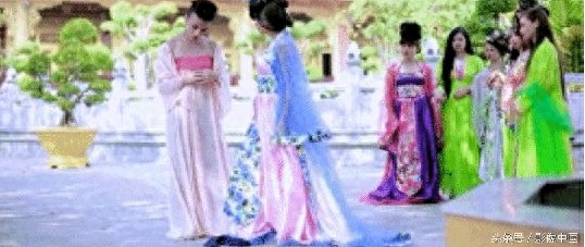 越南版《武媚娘》，媚娘男人演，你吐了吗？