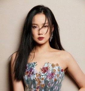 ​土生土长的上海籍歌手，知名度前十名！