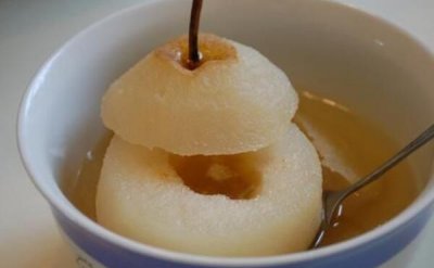 ​梨子炖冰糖的禁忌 禁与油腻之物同食咳嗽有痰者禁食
