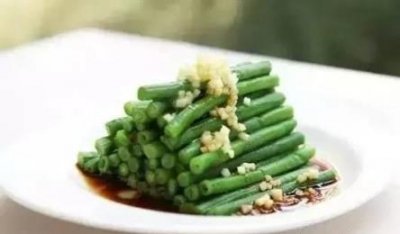 ​健身女孩可以吃甜品吗？如何在健身计划中合理摄入甜食