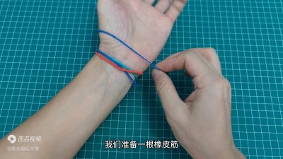 ​学会这个橡皮筋魔术逗乐小姐姐，纯手法橡皮筋魔术教学