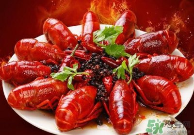 ​麻辣小龙虾的头能吃吗？如何吃麻辣小龙虾的头？