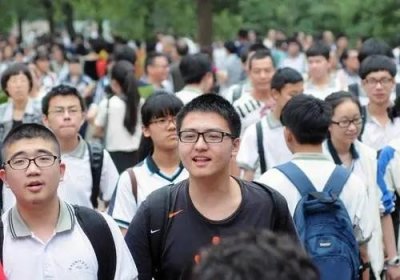 ​四川本科二批，录取分数陆续揭晓，川内院校报考很火热