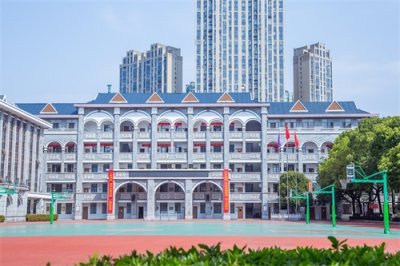 ​周南实验中学今秋增设高中部，招生计划300人