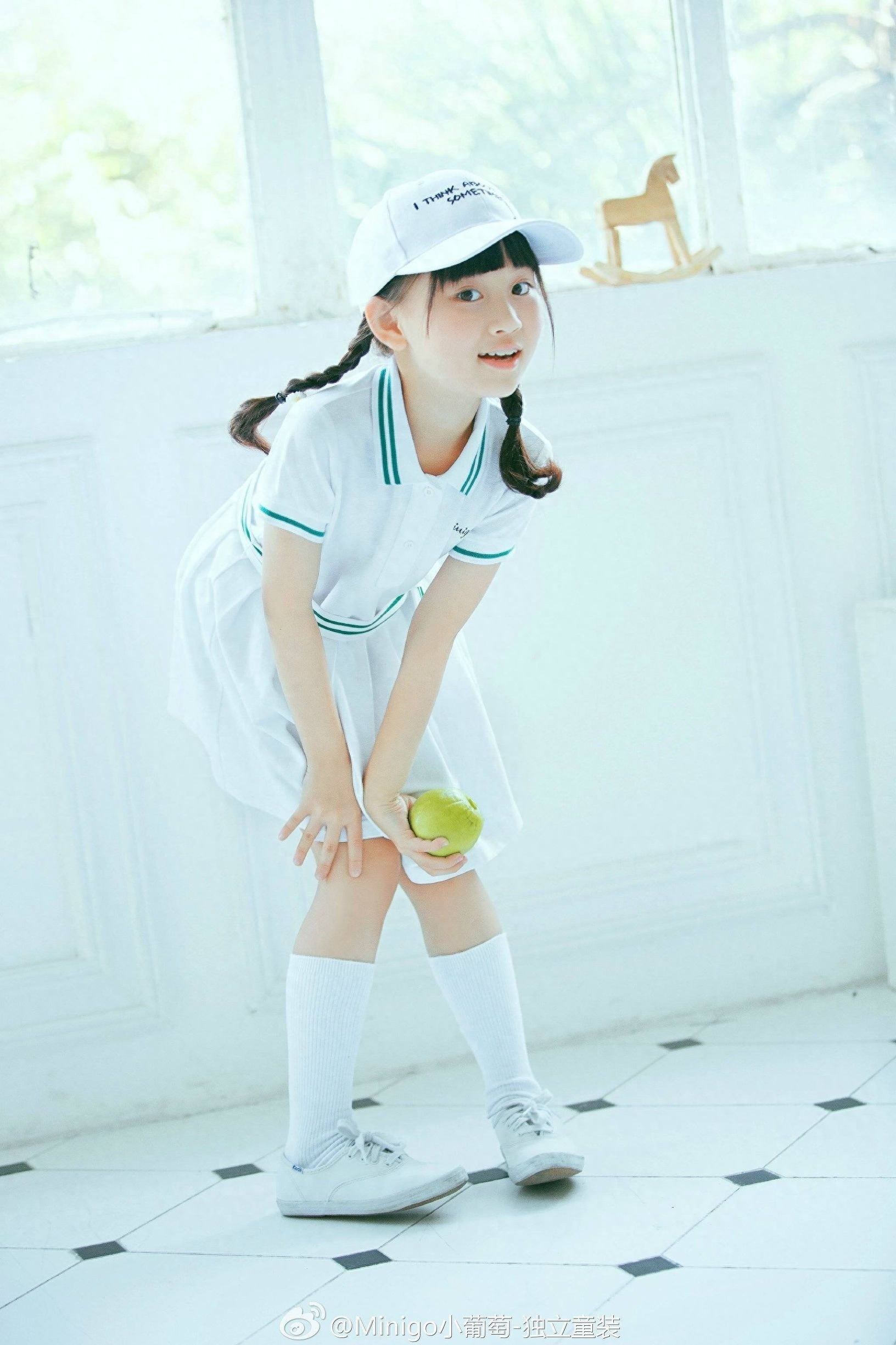 “真人阿拉蕾”小葡萄变身运动小少女，邻家有女初长成