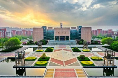 ​这三所住宿条件无敌的中国大学，等你来上！