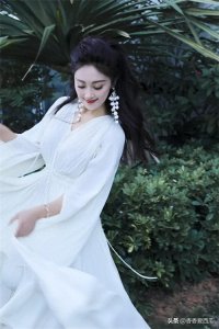 ​才貌双全王小玮