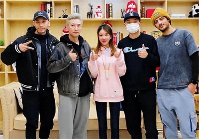 ​钱小佳：“主播做不下去了，我就去小城市躺平。生活安逸不丢人”