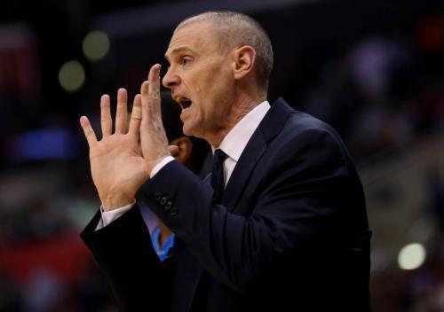 被打掉牙后完成致命封盖，东契约奇表情夸张，这天赋666！