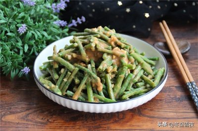 ​豇豆别总炒着吃，教你凉拌做法，适合天热吃，清凉脆嫩，味道香浓