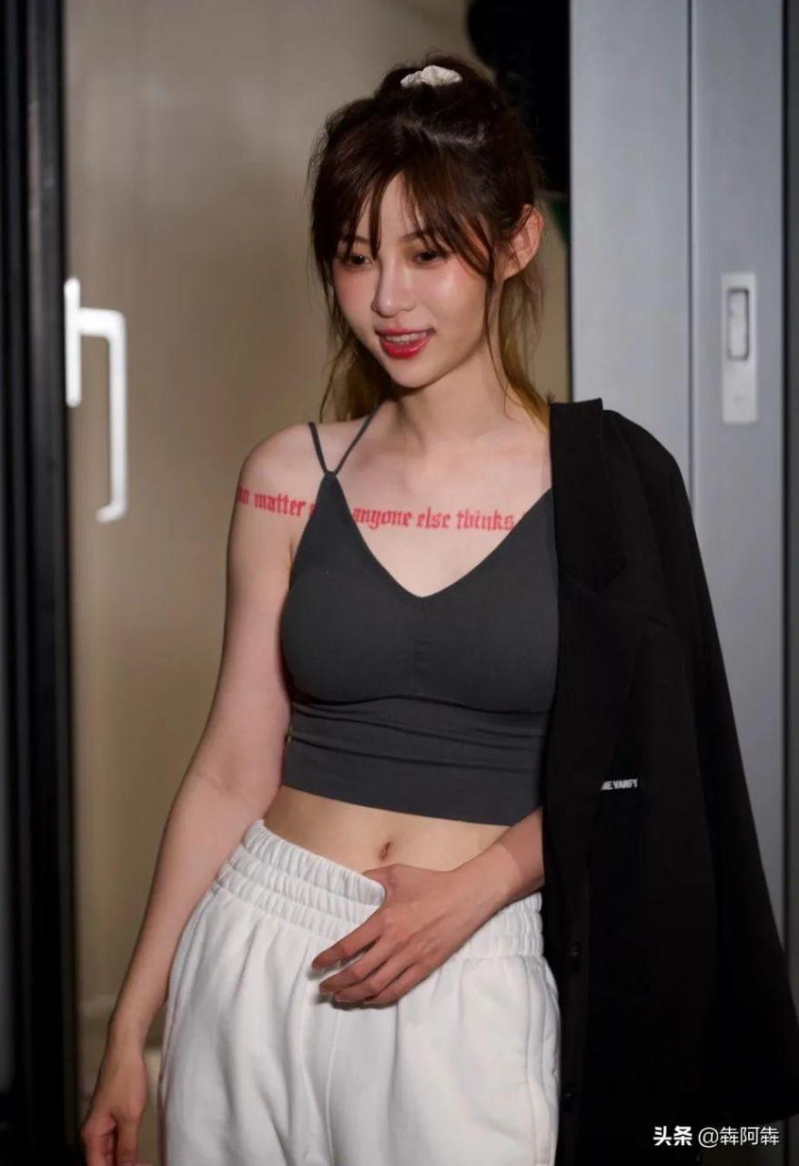 3分25秒痞幼视频是戴面具的吗（痞幼不雅视频泄露图片）