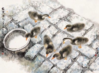 ​夜色浓，月朦胧，落花有意多情伴梦中