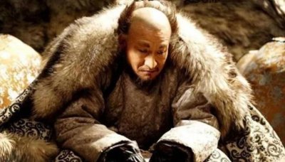 ​座山雕有多厉害？三大绝技傍身，70岁仍统领众匪，“称王”38年