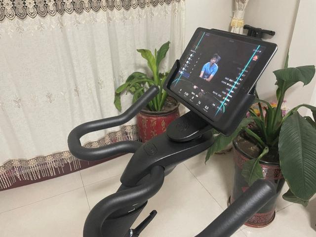 年轻人的家用运动器械：野小兽动感单车s1开箱+测评-