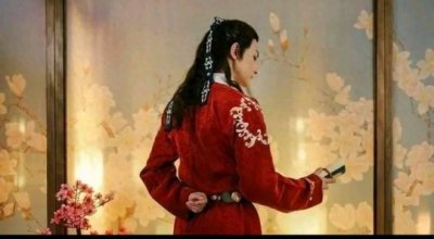 ​上联“他大舅，他二舅，他三舅，都是他舅”