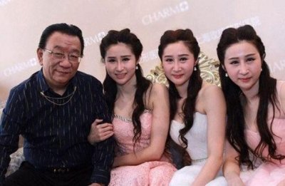 ​侯耀华：74岁仍在走穴捞金，本是一手好牌，因弟弟遗产打得稀烂