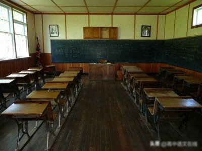 ​从老师跳槽到公务员，是好还是坏？一位老师说出答案，很现实！