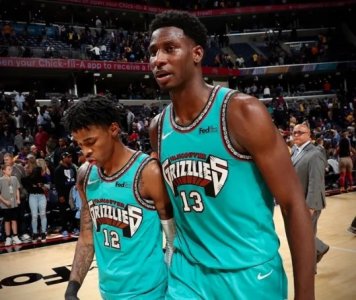 ​贾伦--杰克逊：灰熊双子星之一，攻守两端颇具巨星潜质