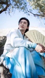 ​40位惊艳了时光的古装男神，谁是你的白月光？