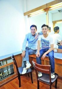 ​美人周冬齐，32岁下嫁穷小子，生孩子专门选择宋丹丹生日剖腹产