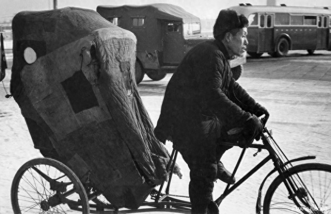 东方印象：五六十年代的珍贵记忆—摄影大师马克吕布的视觉档案