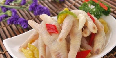 ​泡椒凤爪的热量是多少，1000克鸡爪热量是多少？