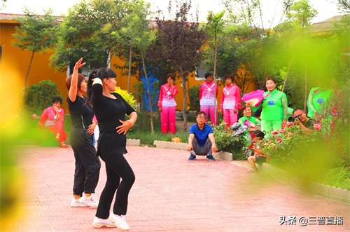 山西夏县：悠乐谷 水美草绿享清凉