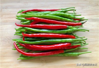 ​我家用了30年腌辣椒方法，一天就能吃，放一年不怕坏，爽脆入味