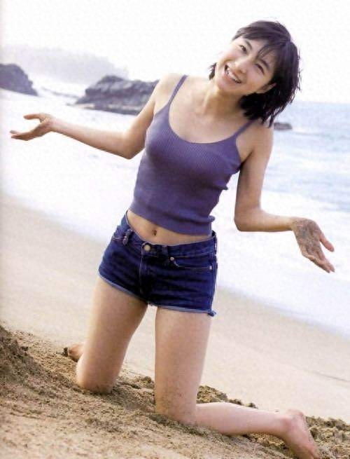 广末凉子：日本二十世纪末最后的美少女，男人心中的完美初恋