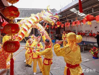 ​舞龙灯 迎元宵