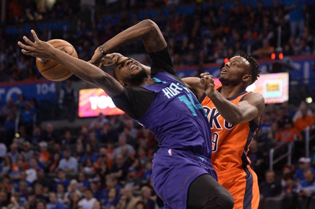 篮球——NBA：雷霆不敌黄蜂