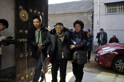 ​青海骑兵师英雄少将-马秉忠 你们认识吗？