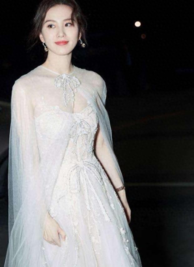 盘点娱乐圈的四仙女，个个倾国倾城，美丽动人，你最喜欢哪个？