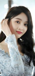 ​吴宣仪：从宇宙少女到影视新星的华丽蜕变