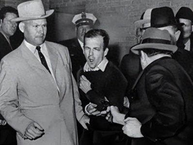 ​CIA与FBI间的“爱恨情仇”