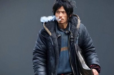 ​犀利哥：从街头流浪到时尚偶像的非凡之路