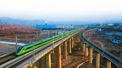 ​今天起，兰州至西宁加开时速160公里复兴号动车组列车